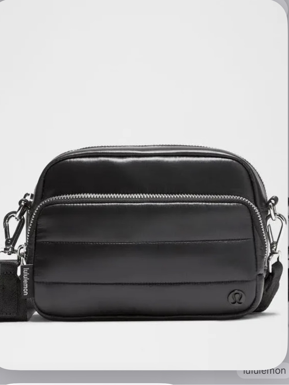 Lululemon Wunder puff camera bag
